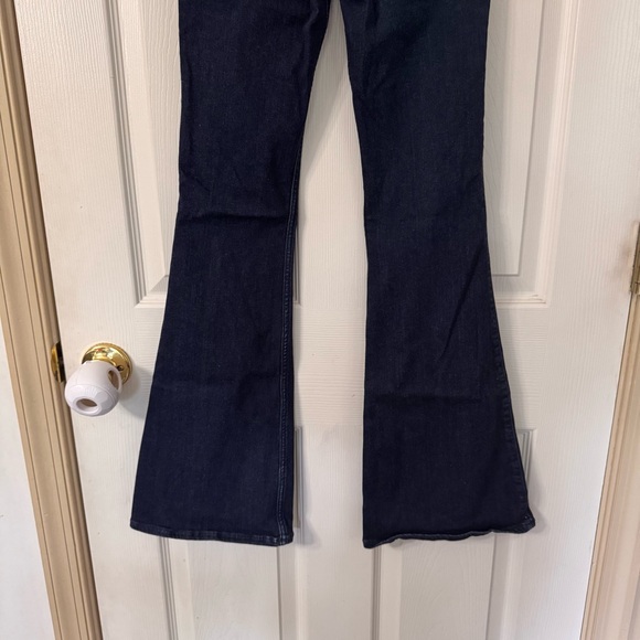 Hollister Curvy High Rise Flare Women’s Jeans Size 2R Dark Wash Advanced Stretch - Picture 5 of 12